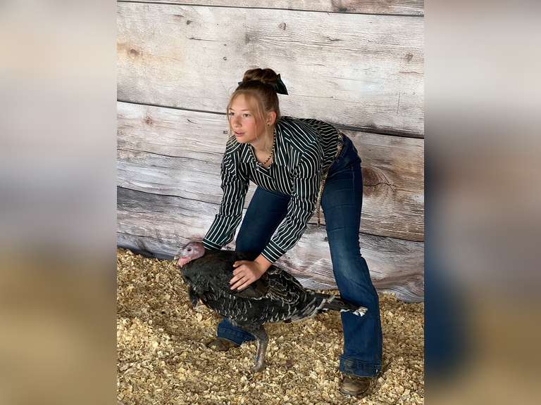 Khloe  Mackey  : Kiowa Community 4-H Club