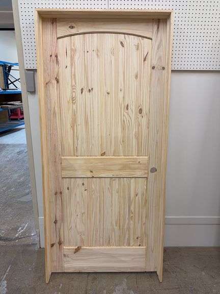 36" LH KNOTTY PINE ARCH TOP PRE-HUNG INTERIOR DOOR