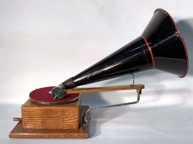 Sold $900,000.00 at Stanton's Fall 3-Day Music Machine Auction!!