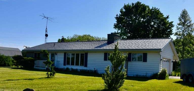 Real Estate For Sale by Stanton's - Home, Pole Barn & 3 Acres - $359,500.00