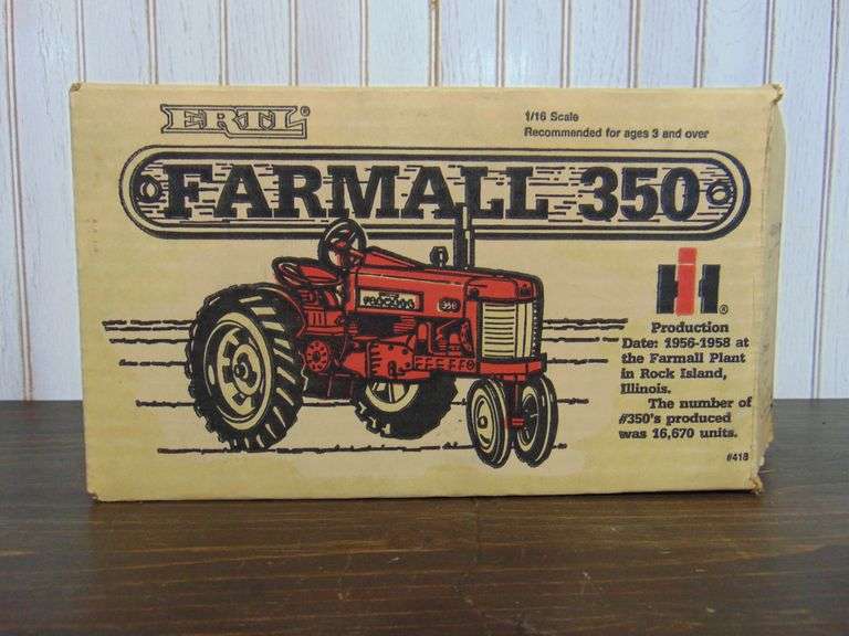 IH Farmall 350 Tractor