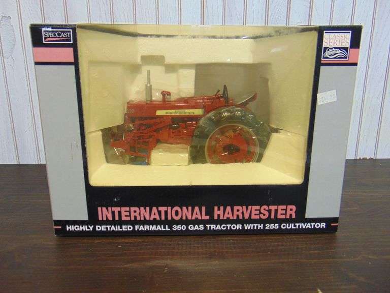 IH Farmall 350 Gas Tractor