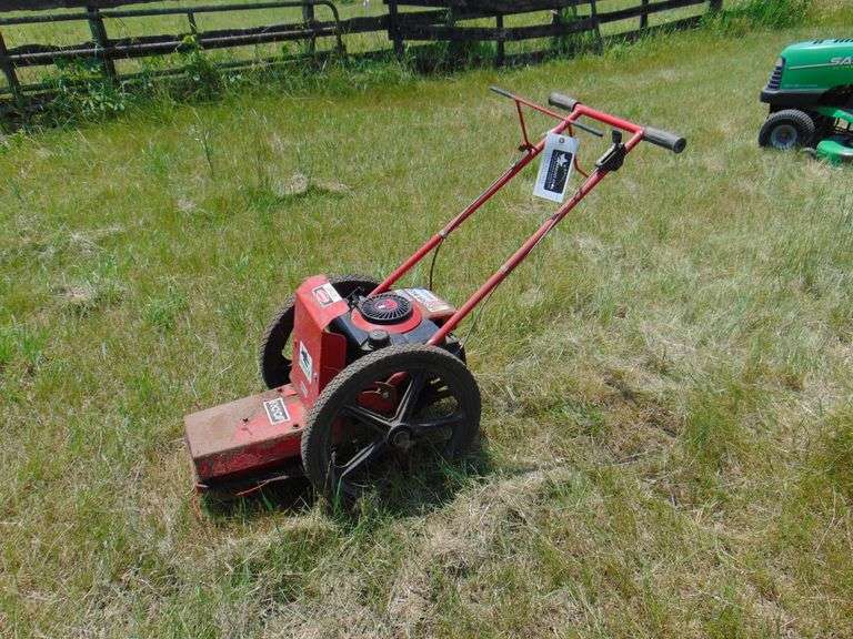 Roof Piranha Walkbehind String Trimmer