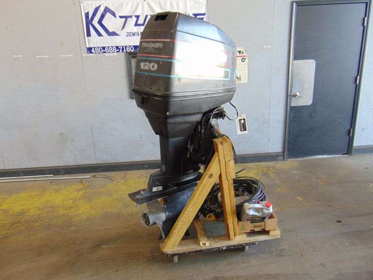 1996 120HP Mercury Tracker Force Boat Motor