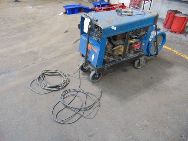 Miller Dialarc HF-P Welder