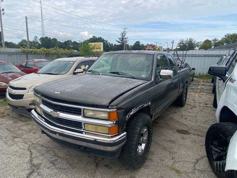 1993  CHEVROLET  GMT-400  TRUCK