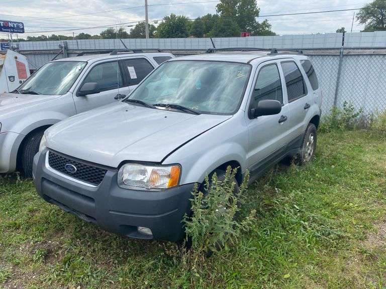 2003  FORD  Escape  MULTIPURPOSE PASSENGER VEHICLE (MPV)