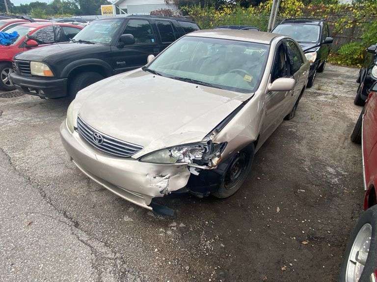 2005  TOYOTA  Camry  PASSENGER CAR