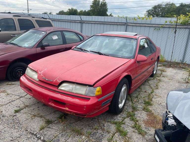 1990  FORD  Thunderbird  PASSENGER CAR