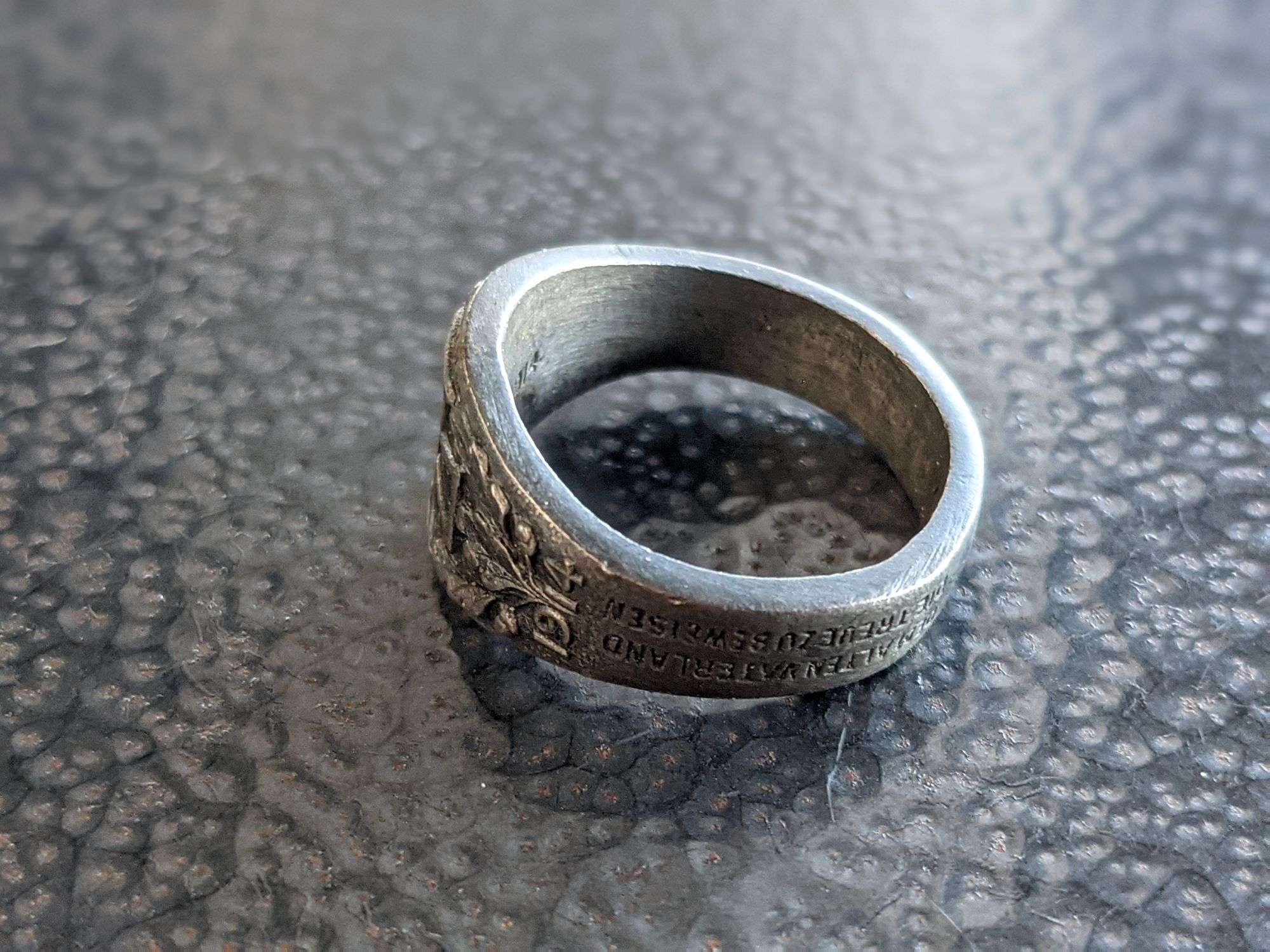 1914 German Iron Cross DHG Ring - South Auction