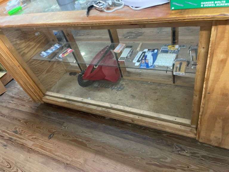 U Shape Display Counter