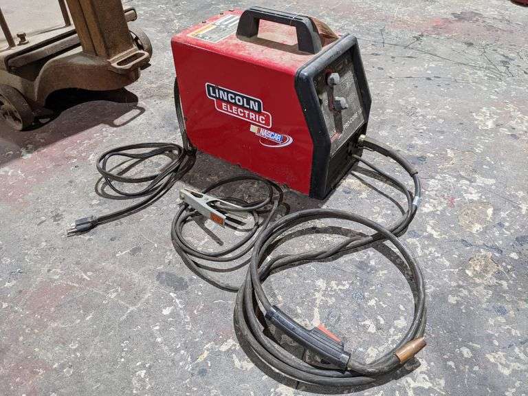 Lincoln ProCore 100 Wire Welder South Auction