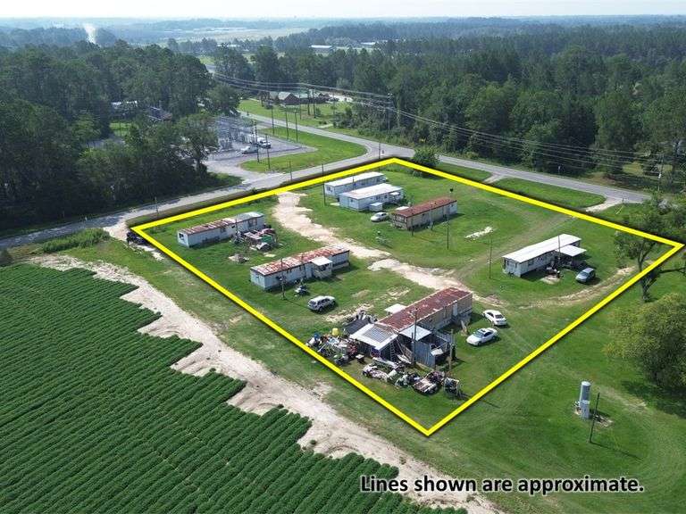 Giddens Mobile Home Park: HWY 37, Adel, GA