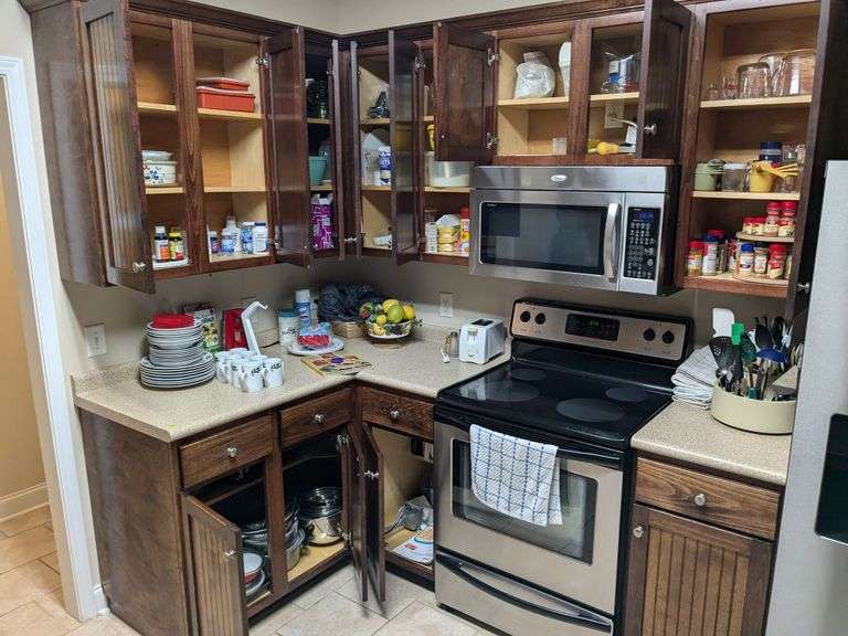 Bulk lot Contents of the Kitchen and Pantry (No Appliances)