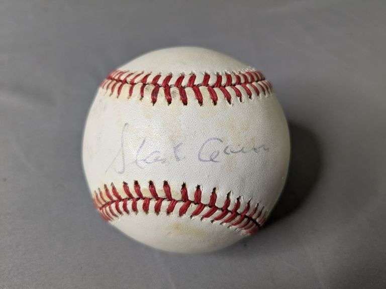 Hank Aaron Autographed Baseball. JSA Authentic