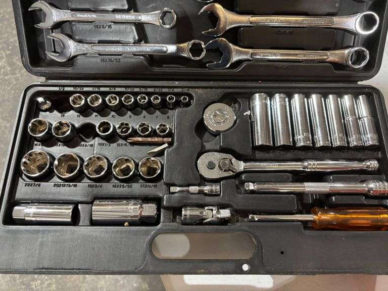 Mechanic’s Tool Set by Merkental