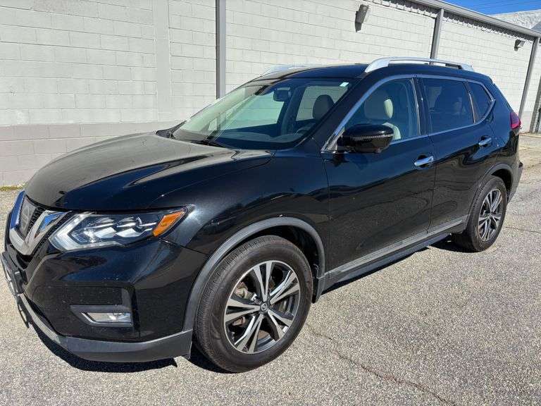 2017 Nissan Rogue SL with Beige Leather Interior
