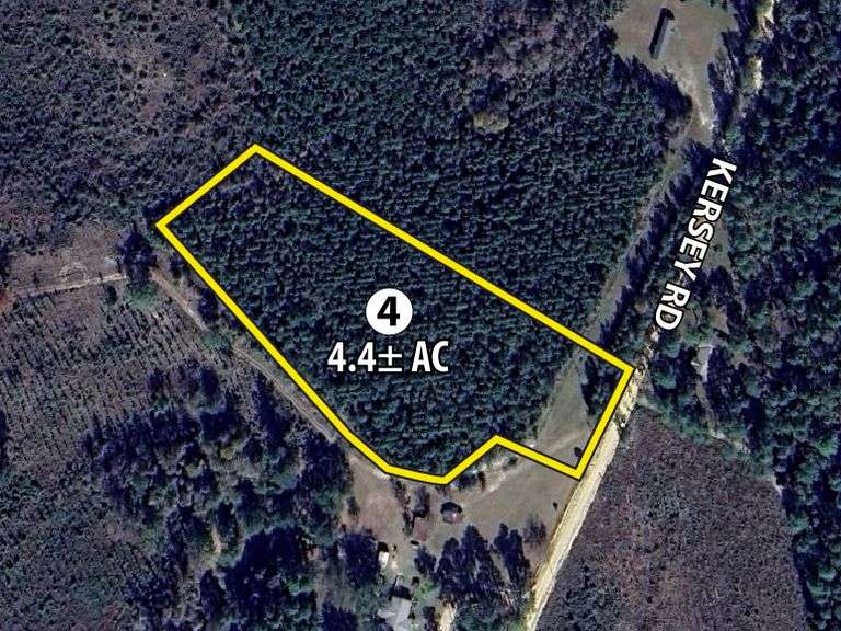4.4± Acres / mostly wooded / potential building site