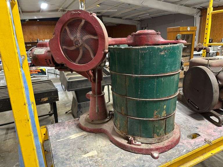 White Mountain Ice Cream Maker
