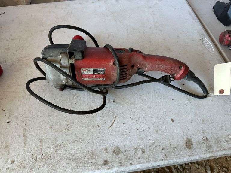 Milwaukee Heavy-Duty 7″/9″ Dial Speed Control Polisher