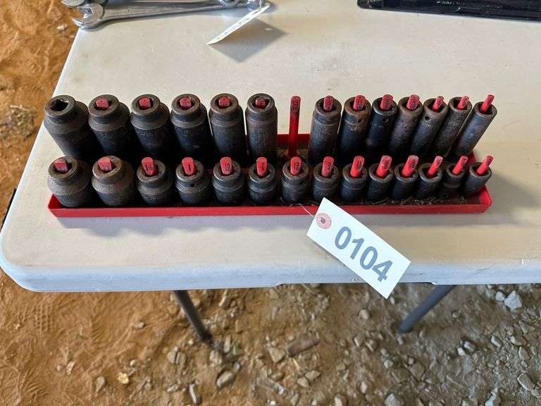 MAC Tools 1/2 Drive 6-Point SAE Impact Socket Set (13/16 Deep Missing)
