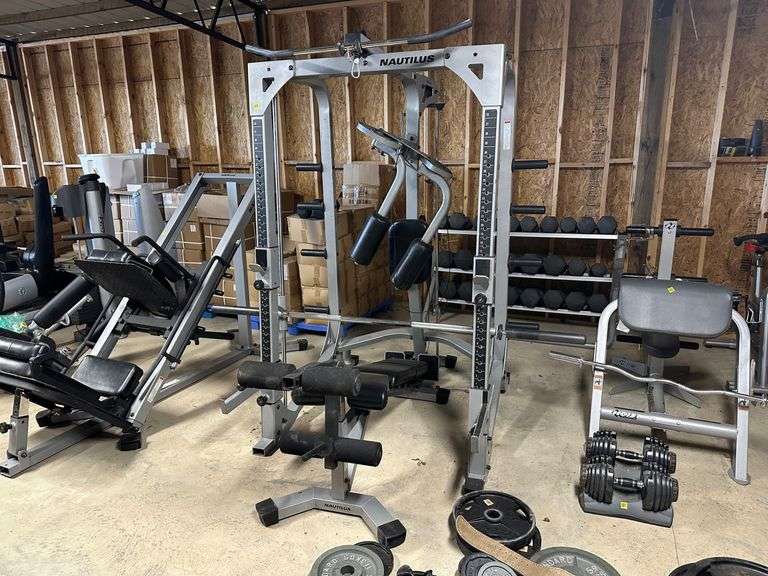 Nautilus Weight Lifting Machine (Missing Parts)
