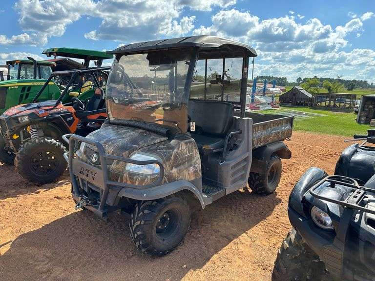 Kubota RTV900XT Utility Vehicle