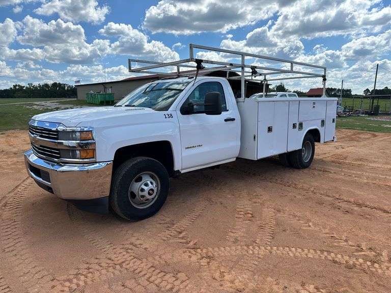 2015 Chevrolet Silverado 3500HD Service Truck