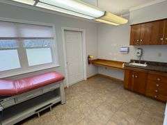 Professional/ Medical Office: 102 Rocky Ford Road, Sylvania, GA