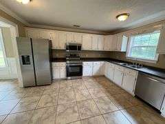 168 Creekside Way, Metter, GA