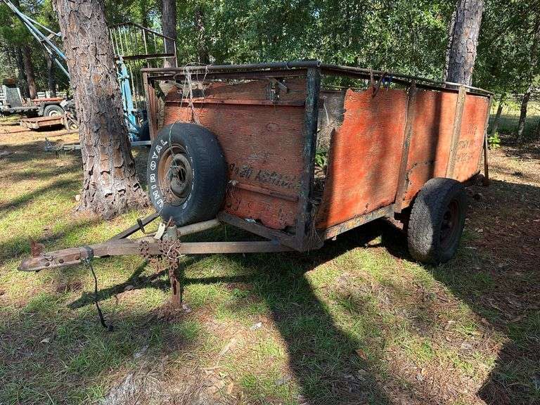 5'x10' Trailer with Steel Frame and Wood Panel Sides