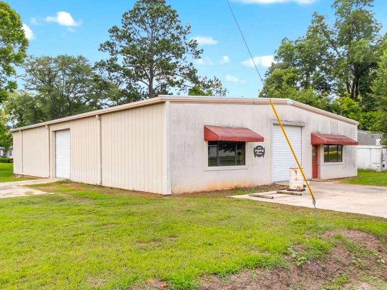 Metal Shop / 0.24 acres - NO SURVEY, NO SEPTIC