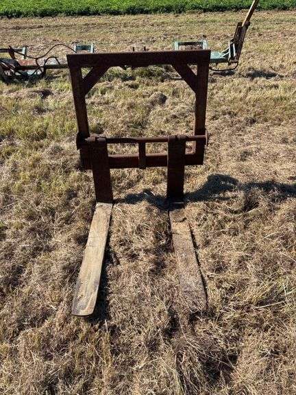 3 Point Hitch Pallet Forks