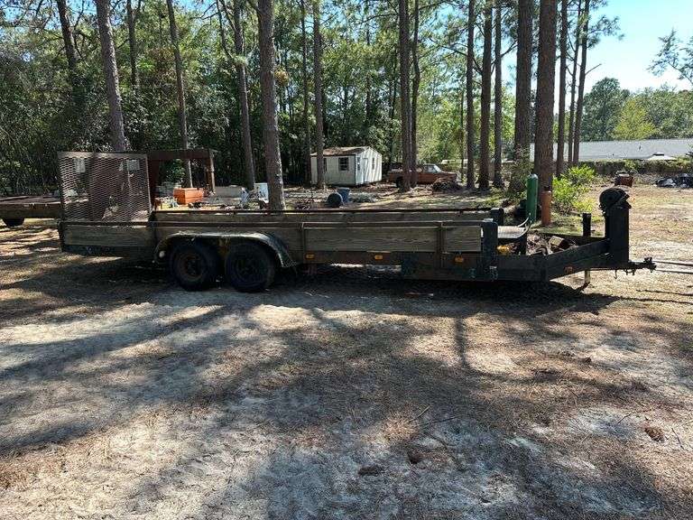 6.5'x20' Dual-Axle Steel Flatbed Trailer with Wood Plank Deck and Winch