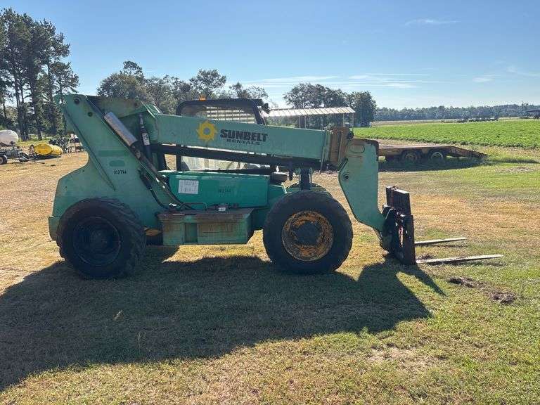 JCB 2150 Telehandler. Operates and Drives