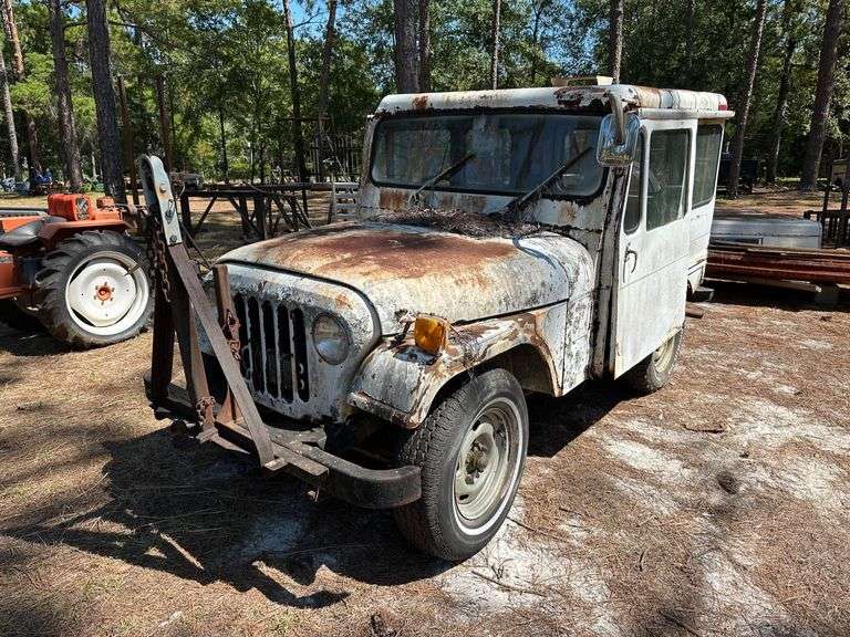 1974 Jeep DJ-5C AM General Postal Delivery Vehicle