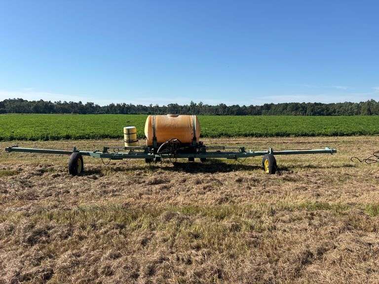 3 Point Hitch 32' Wide 300 Gallon Sprayer with Hydraulic Fold