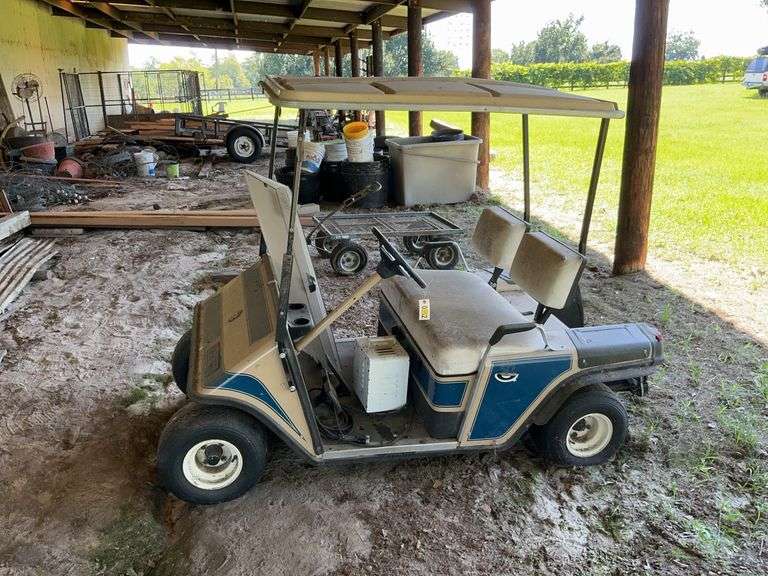 EZ-GO Battery-Powered Golf Cart (Non-Operating)