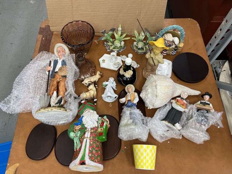 Collectibles lot