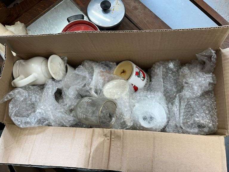 Cups and glasses lot