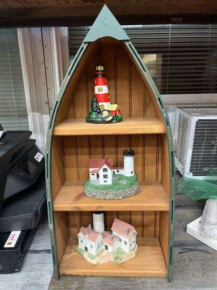 BoatShelf with lighthouses