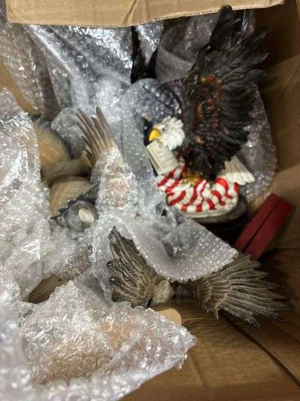 Box of eagles, 2 pictures, mirror