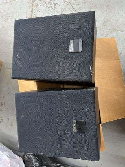 Radio and speakers