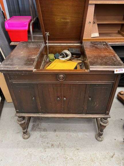 Record player