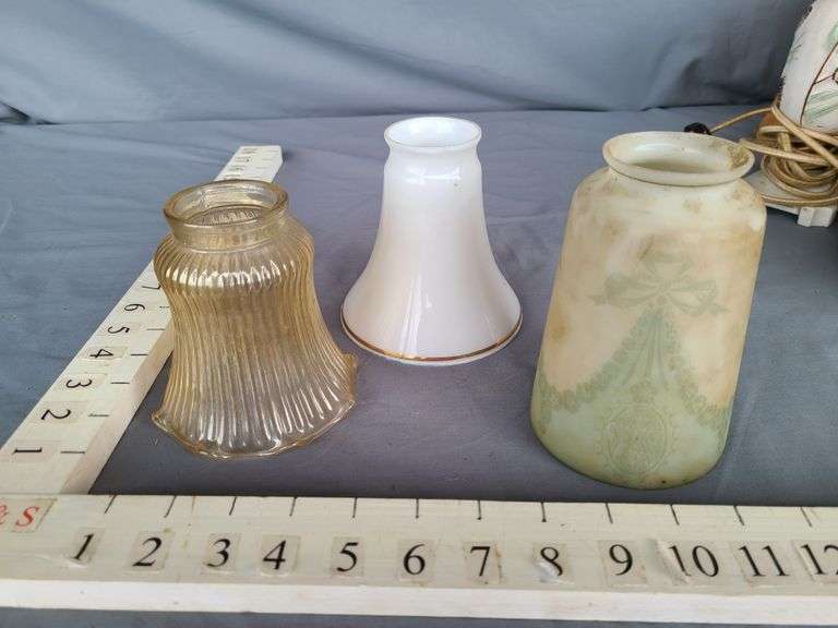Vintage Electric Lamp & Assort. of Shades