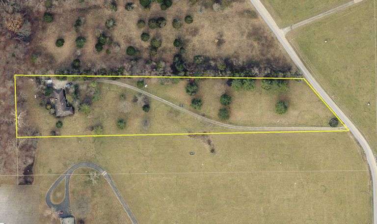 4 acres with 3 Bed, 1 1/2 Bath Home