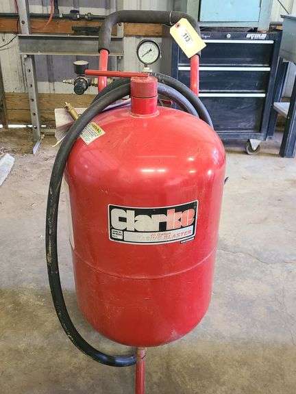 20 Gallon Abrasive Blaster