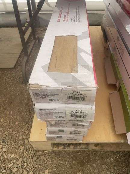 143 ft.² of Valley view Flooring