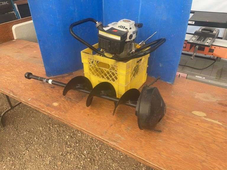Hardly used Jiffy 8" gas ice auger, starts and runs good
