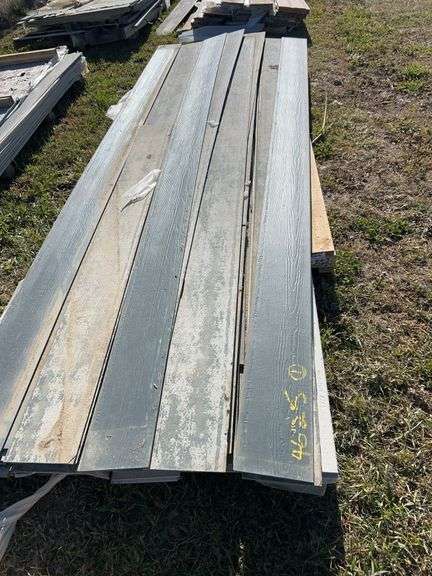 Qty of Hardie siding panels (1 pallets)
